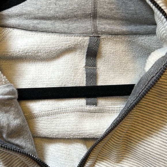 Lululemon Scuba Hoodie III (First Release)
Stripe White Heathered Medium Grey - Picture 13 of 14